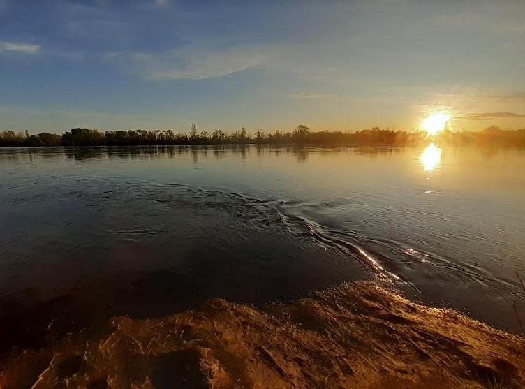 Bardas Del Limay Dormi-Con Hidromasaje - Totalmente Equipado Plottier Esterno foto