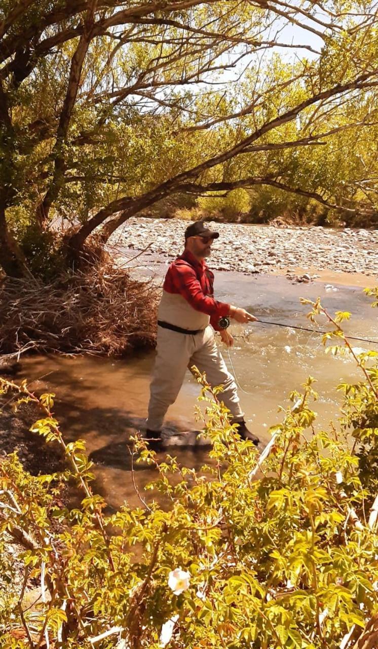 Bardas Del Limay Dormi-Con Hidromasaje - Totalmente Equipado Plottier Esterno foto