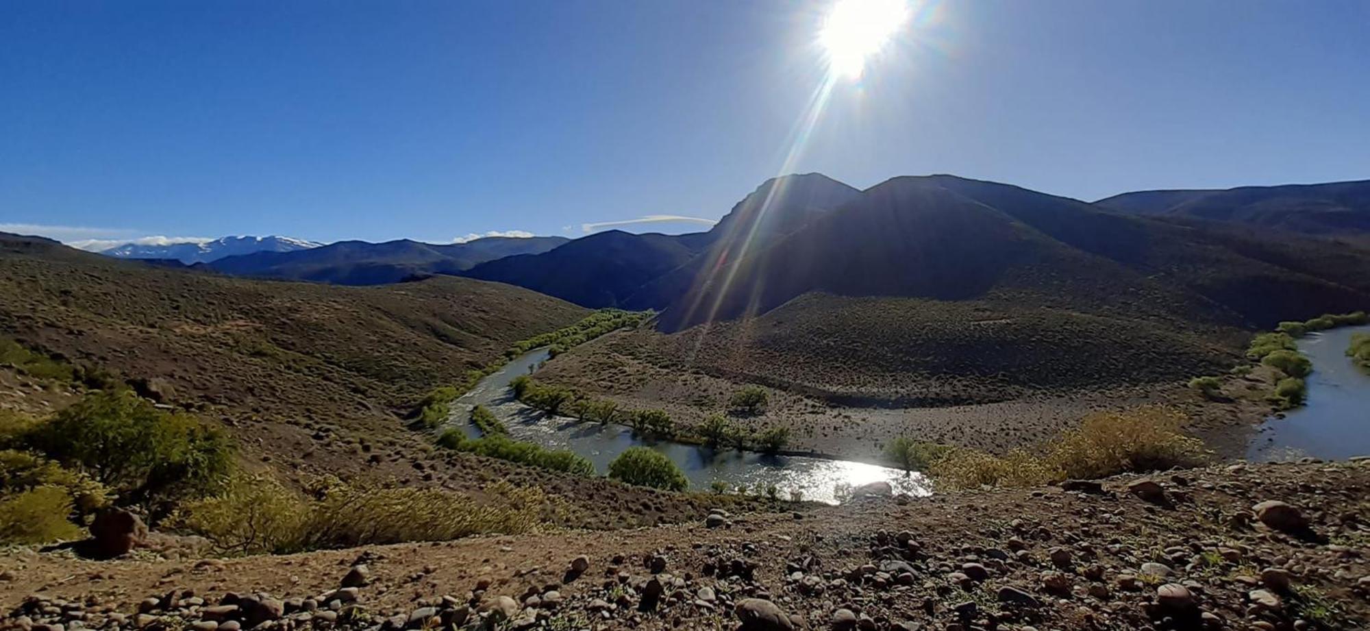 Bardas Del Limay Dormi-Con Hidromasaje - Totalmente Equipado Plottier Esterno foto