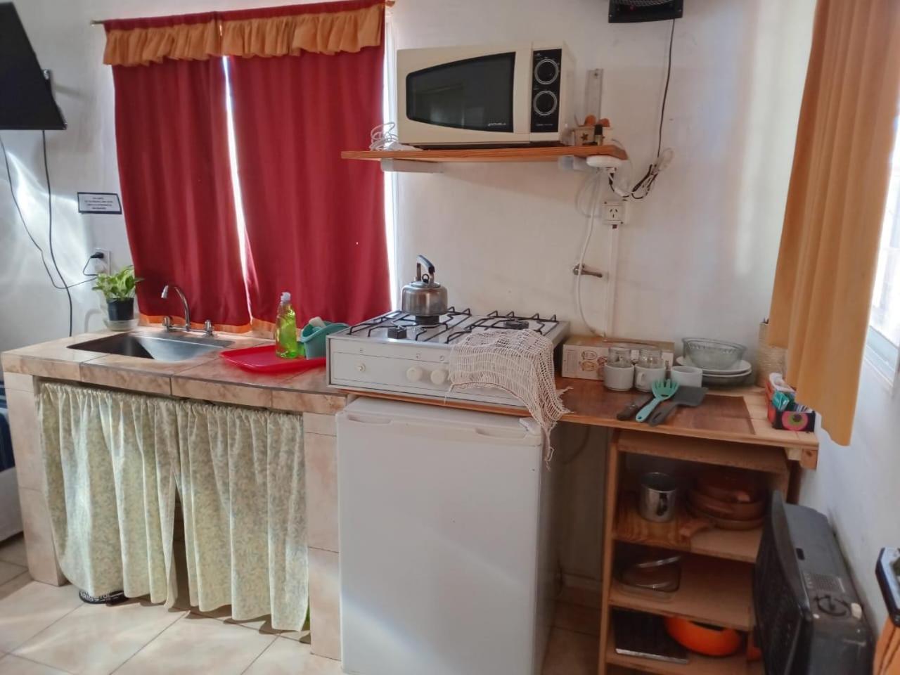 Bardas Del Limay Dormi-Con Hidromasaje - Totalmente Equipado Plottier Esterno foto